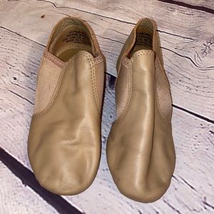 Kids jazz shoes